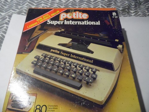 Petite super international - petite,