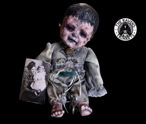 Creepy doll porcelain horror - creepy,