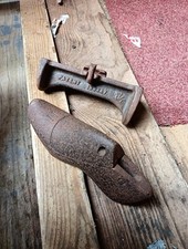 vintage cobblers anvil & last