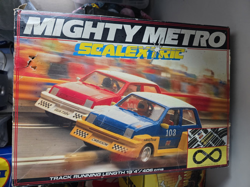 Scalextric mighty metro - scalextric,