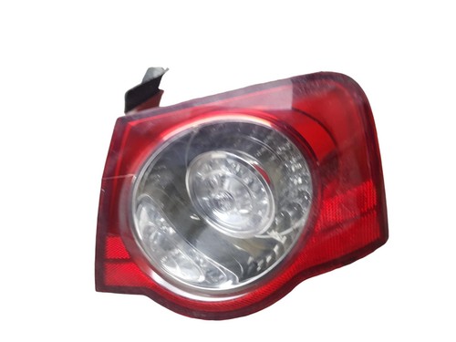 Volkswagen passat taillight - volkswagen,