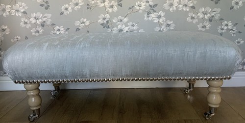 New footstool laura - a, in