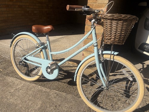 Bobbin gingersnap in - bobbin,