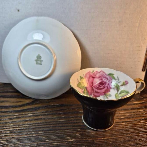 Aynsley bone china tea cup - bone,