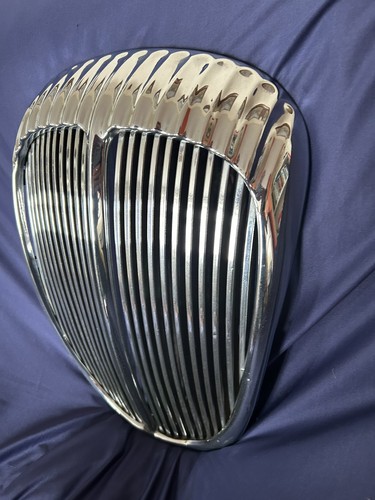 Daimler 250v8 front - sp,