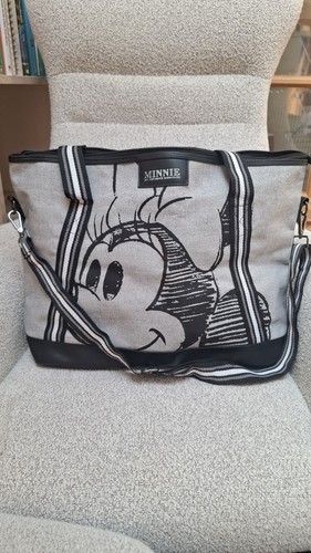 Official disney minnie - official,