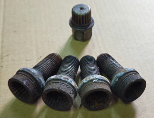 Audi mk1 locking - locking, nuts