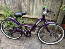 Jamis Capri kids cruiser bike