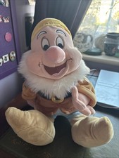 Disney store dwarf HAPPY plush