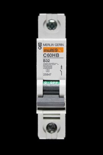 Merlin gerin amp curve b - 32,