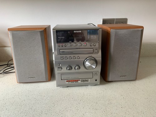 Aiwa hifi system em70 - xr,