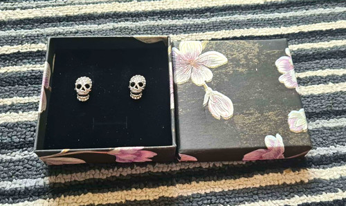 Skull stud butler and wilson - and,