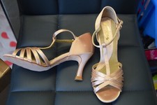 Champagne Capezio Michelle