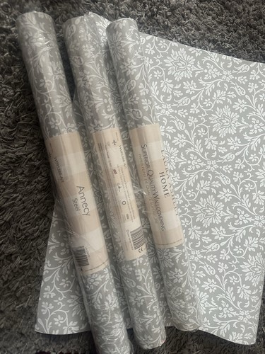 Four rolls wallpaper laura - of,