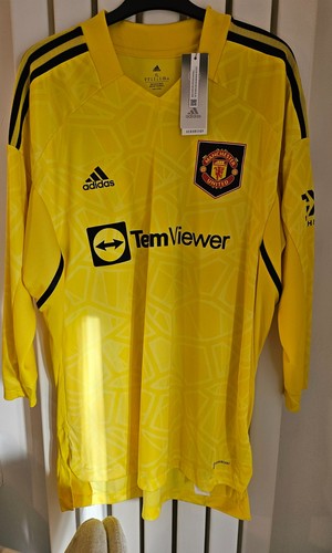 Manchester united yellow - manchester,