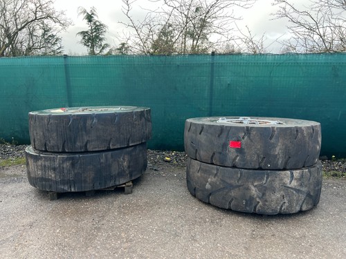 Goodyear 00r33 tyre wheel - 18.00r33,
