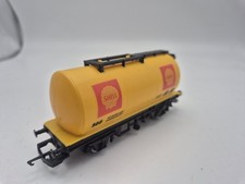Hornby OO Gauge Yellow Shell Tank Wagon 500