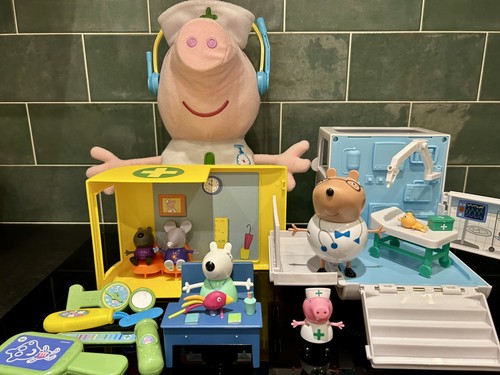 Peppa pig ambulance polar - dr,