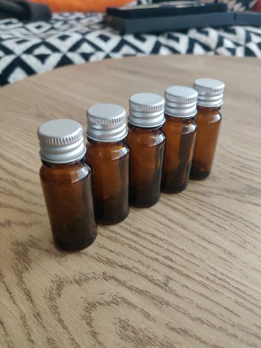 10ml amber glass - 10ml, screw