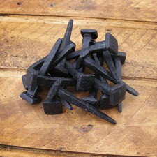 Pack of 25 handforged Blacksmiths nails with slight pyramid head. Head 10 x 10mm