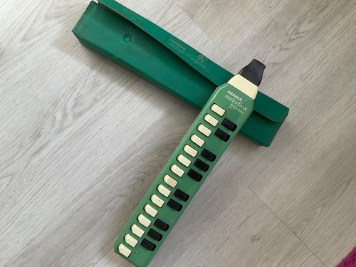 Vintage hohner melodica - hohner,