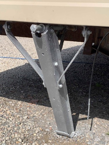 Leg for static caravan corner - for,