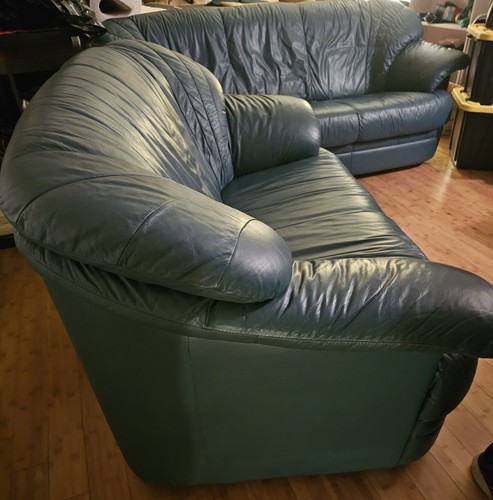 Natuzzi leather couch - , and