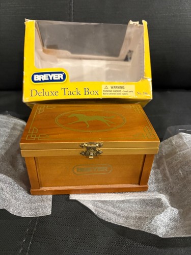 Breyer horse deluxe tack - horse,