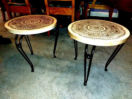 Ornate curved table - table, legs