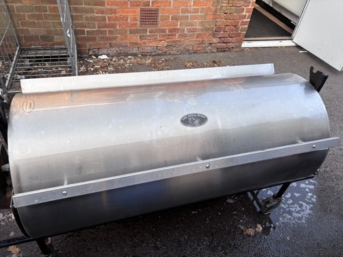 Spitting pig hog chicken roast - pig,