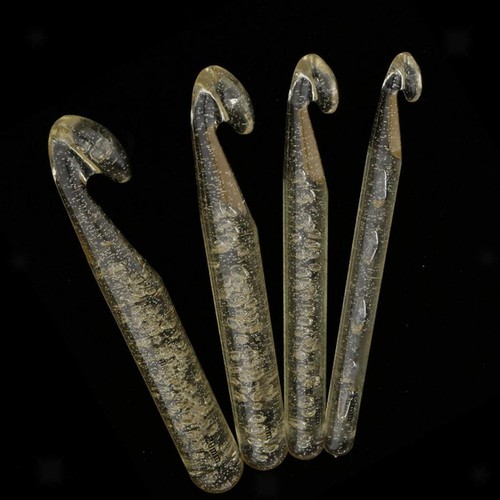 Large chunky crochet hooks - large,