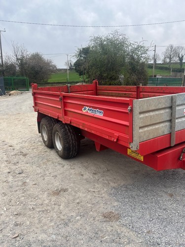 Tipping trailers for tractors - tipping,