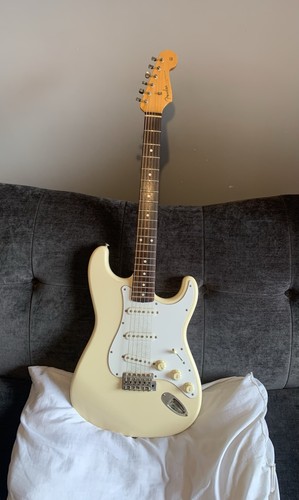 Fender stratocaster - fender,