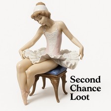 Lladro Ballerina Sitting On