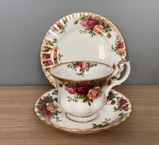 VTG ROYAL  ALBERT  Old Country