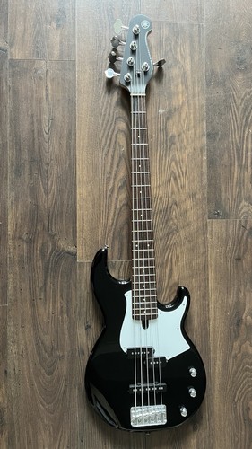 Yamaha bb235 black - black,