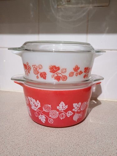 Vintage pyrex coral - coral, pink
