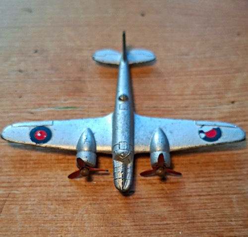 Vintage dinky toys medium - dinky, "medium