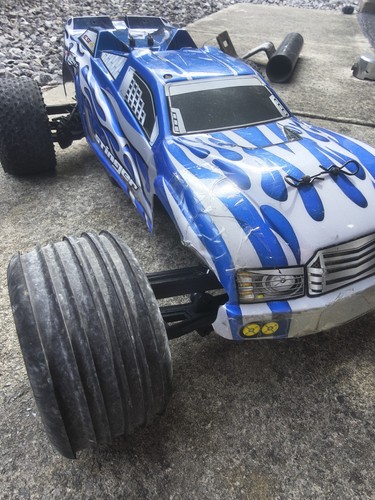 Robitronic stinger car - rc,