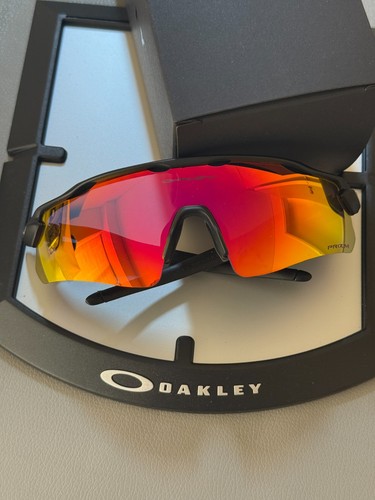 New oakley radar path - new,