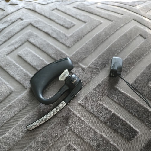 Plantronics voyager legend - voyager,