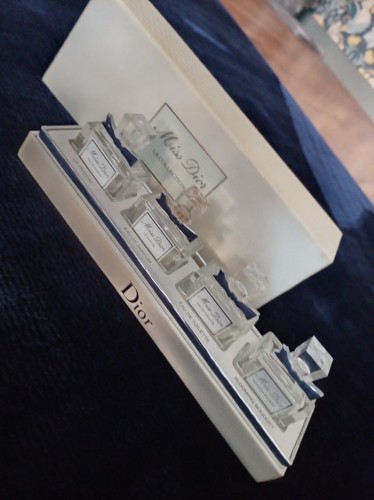 Miss dior miniature - miss,