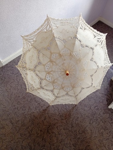 Battenburg lace old fashioned - old,