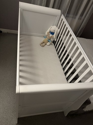 Baby snooze crib - crib,