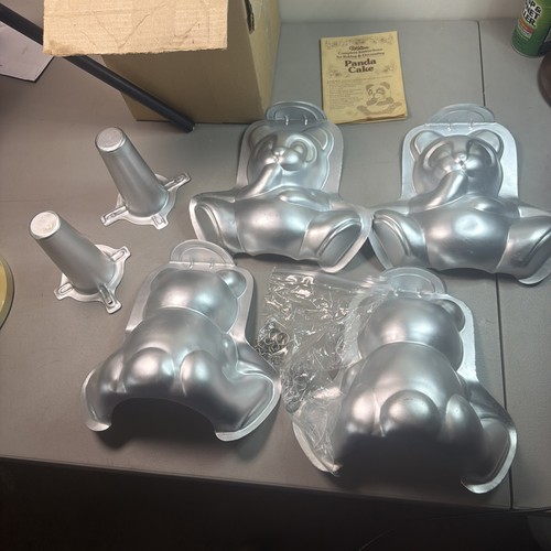 Sets vintage wilton panda - vintage,