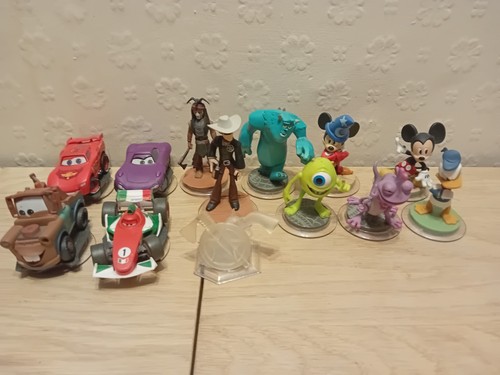 Disney infinity figure bundle - infinity,