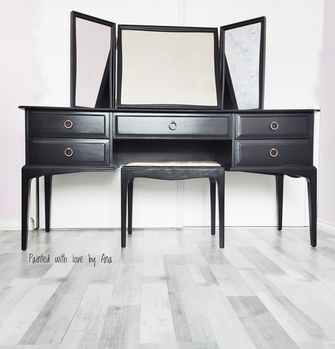 Stag minstrel dressing - , table