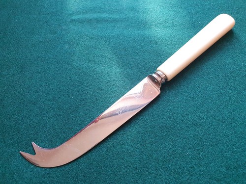 Vintage sheffield cheese - sheffield, knife