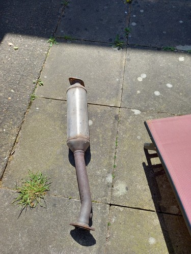 Lexus is200 centre exhaust - centre,