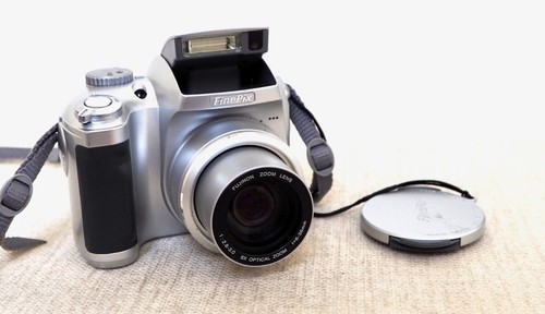 Fujifilm finepix s304 compact - fujifilm,